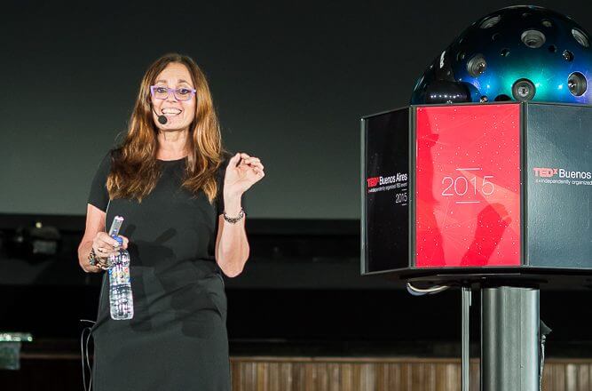 Paula-Molinari-en-TEDxriodelaplata